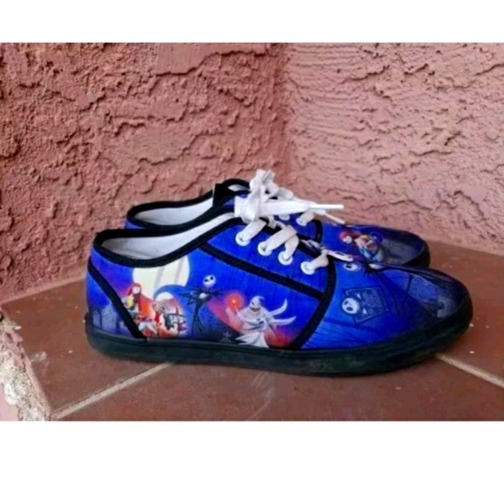 Disney's Tim Burton's "THE NIGHTMARE BEFORE CHRISTMAS" Bradford Exchange Sz 8.5.